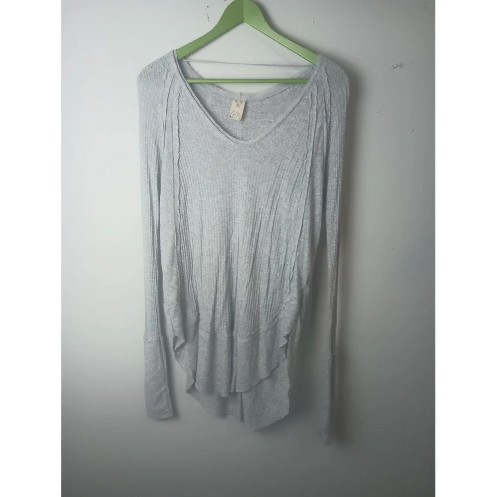 We The Free Free People Gray Thermal V-Neck High Low Waffle Knit Top XS